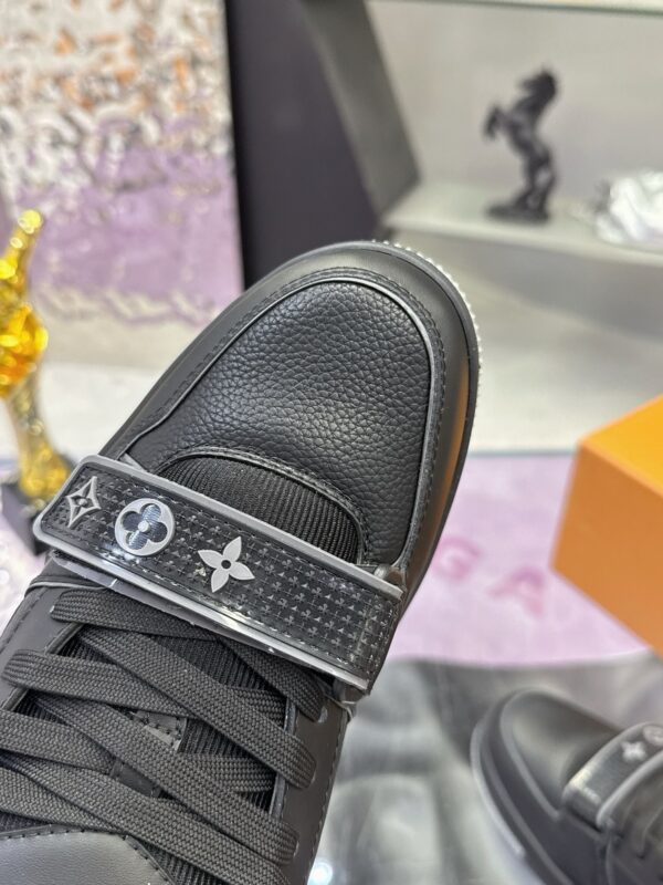 Louis Vuitton LV Trainer All-Black Retro Sneakers