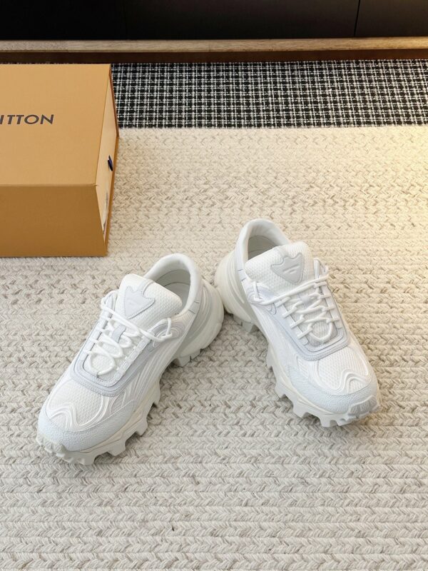 sy_no_00C94F6AB7E3DA3AA883D563CBD9C572_2 Louis Vuitton Women's 2026 Casual Shoes – Platform Lace-Up Sneakers