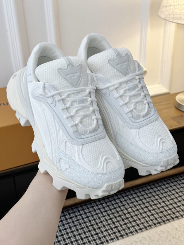 sy_no_00C94F6AB7E3DA3AA883D563CBD9C572_4 Louis Vuitton Women's 2026 Casual Shoes – Platform Lace-Up Sneakers