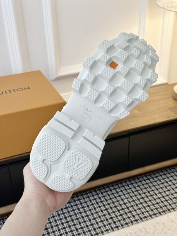 sy_no_00C94F6AB7E3DA3AA883D563CBD9C572_8 Louis Vuitton Women's 2026 Casual Shoes – Platform Lace-Up Sneakers