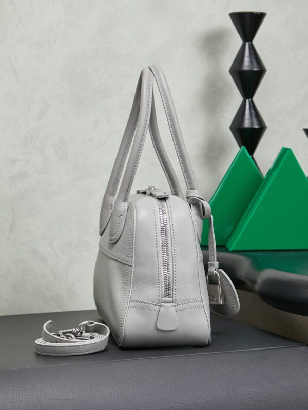 sy_no_00F2E92231E2A330FFAB28BD616138FB_2 Miu Miu Vivant Mini Suede Bowling Bag (Grey)
