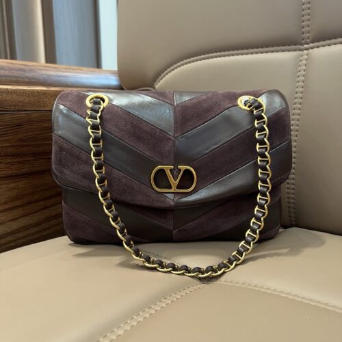 sy_no_00F7FA0F22C035830D9495FF85D18A00_0 GARAVANI Djuna women's shoulder bag in lambskin.