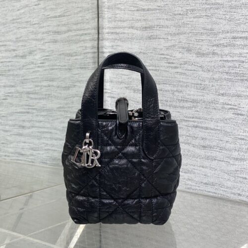 sy_no_01CD160AA4154D12B7B3159340AA3E44_0 DIOR Toujours Mini Handbag – Black Oiled Calfskin