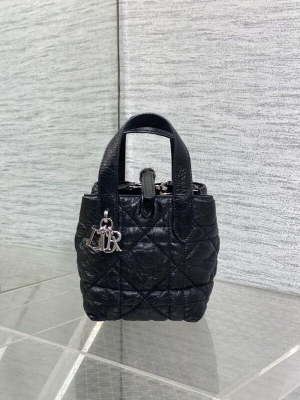sy_no_01CD160AA4154D12B7B3159340AA3E44_0 DIOR Toujours Mini Handbag – Black Oiled Calfskin
