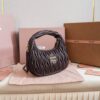 sy_no_02B1B7F79236AB67878FAD4D067BC07F_1 MiuWander Leather Handbag