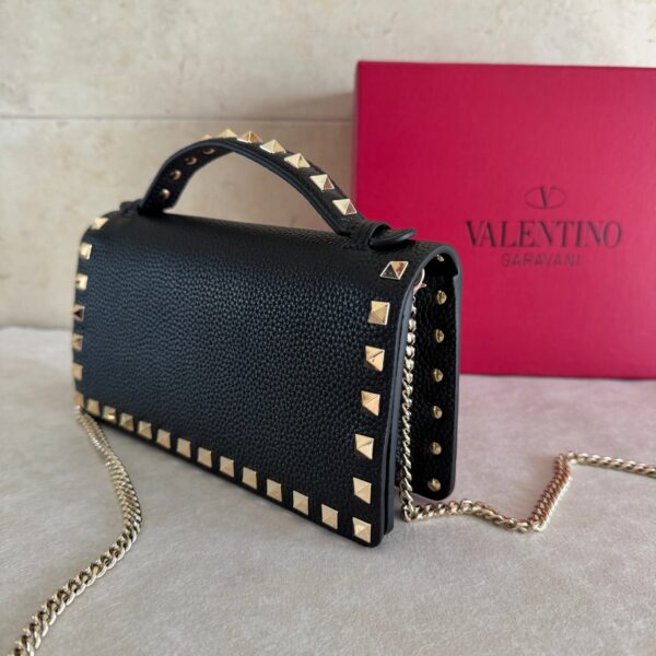 sy_no_03452826AE9700DAF212349611D641C0_8 Valentino Small Envelope Handbag – Black and Gold