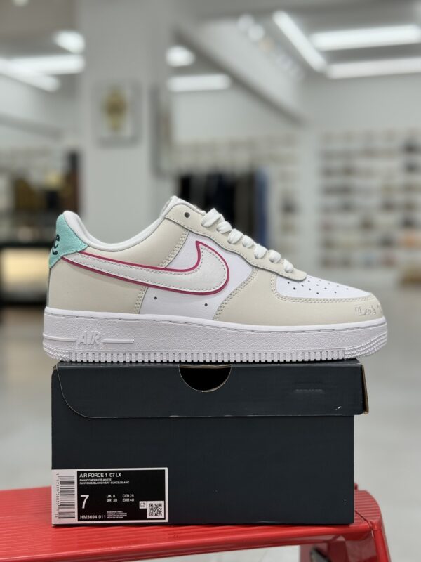 sy_no_03981E9971E75FBD868CF172BE230304_8 Nike Air Force 1 Low “Pink Outline / Asymmetrical Heel” Custom – Sail / White / Pink / Blue