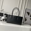 sy_no_03E3B2235A3EB792D79D85BC5F2442F6_1 Cerf Tote Bag