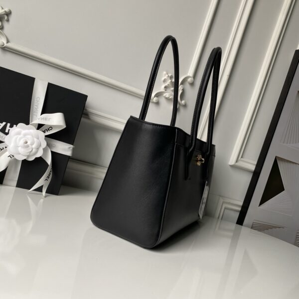 sy_no_03E3B2235A3EB792D79D85BC5F2442F6_3 Cerf Tote Bag