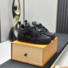 sy_no_043E0C55A4E6982A80F95A38C72742F4_1 Black Rhinestone Low-Top Retro Skate Sneakers