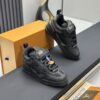 sy_no_043E0C55A4E6982A80F95A38C72742F4_2 Black Rhinestone Low-Top Retro Skate Sneakers