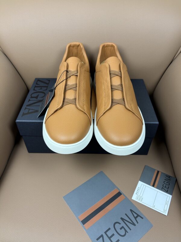 sy_no_04A70846A6F14AE2FC6423032BC7838A_3 Caramel & Camel Textured Leather Slip-On Sneakers