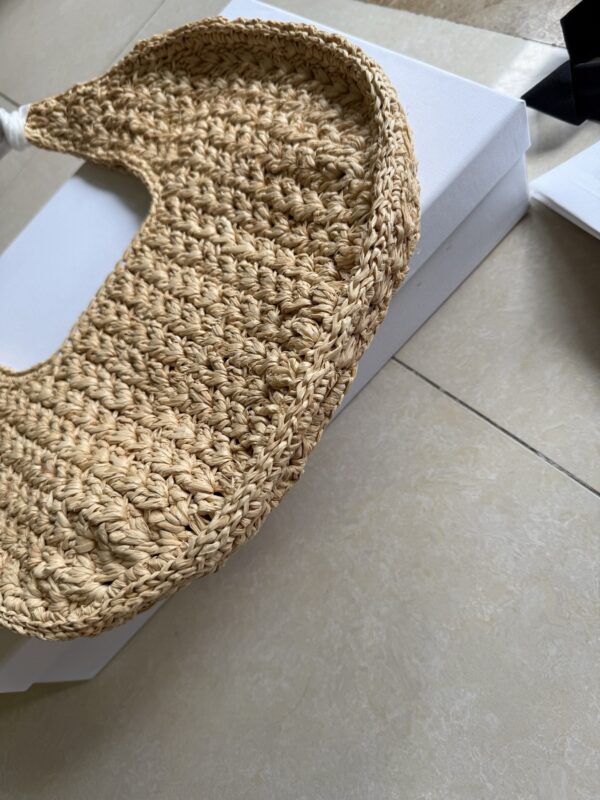 sy_no_0539F7CCF4E8A90622BBD44F09A29D2E_8 Classic Panier Hobo Bag – Natural Fiber & Calfskin