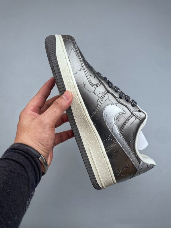 sy_no_054B35A4DE1F36E8B5BEB4BE2AD5C2CB_1 Nike Air Force 1 Low Custom Concept – Metallic Crackle Silver