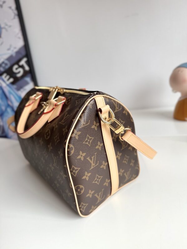 Louis Vuitton Speedy Bandoulière 30 Handbag