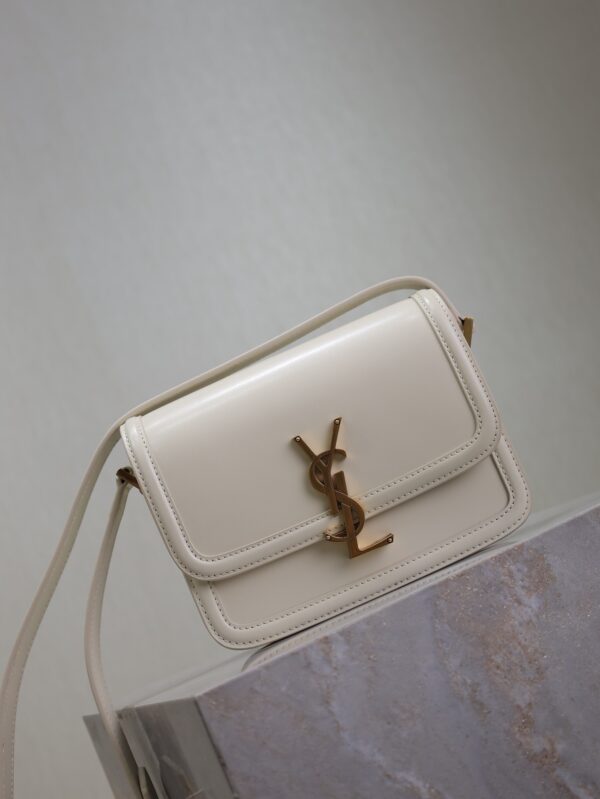 sy_no_06EDC027FF7CDB253A4C1EC511C4A405_1 Solferino Box 19cm Bag – White