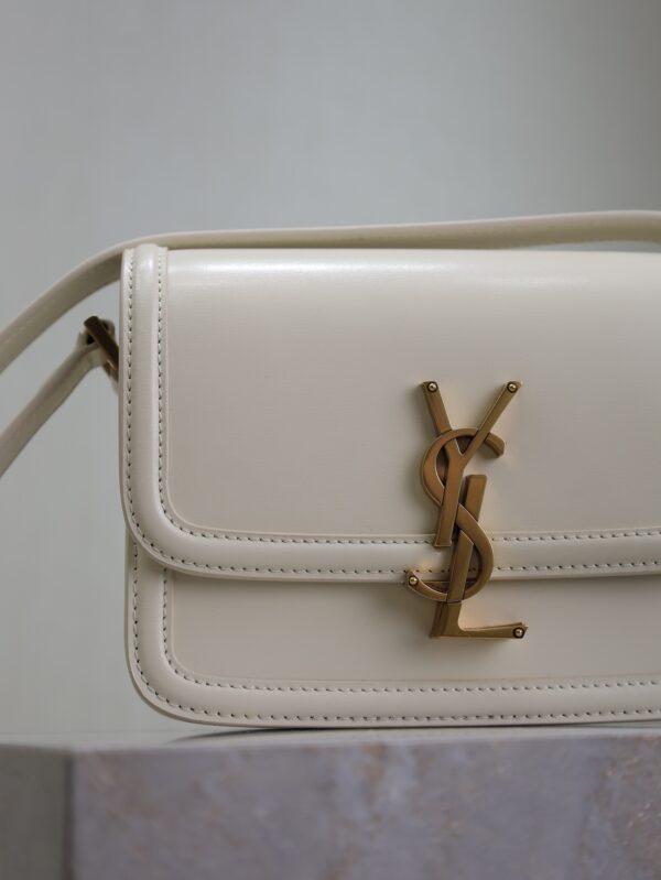 sy_no_06EDC027FF7CDB253A4C1EC511C4A405_2 Solferino Box 19cm Bag – White