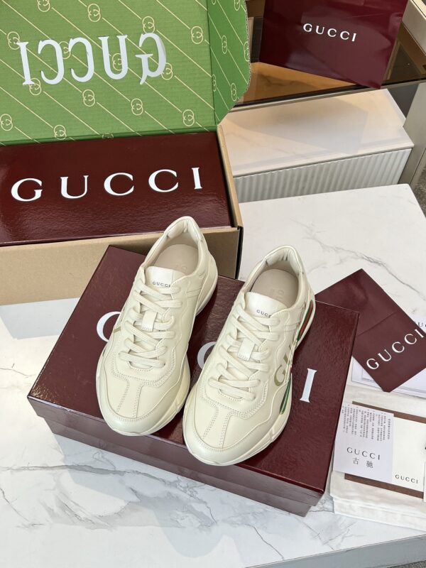 sy_no_0750D7A59E8D9C83252572BF25EA58CB_1 Ivory White Retro Logo Dad Sneakers
