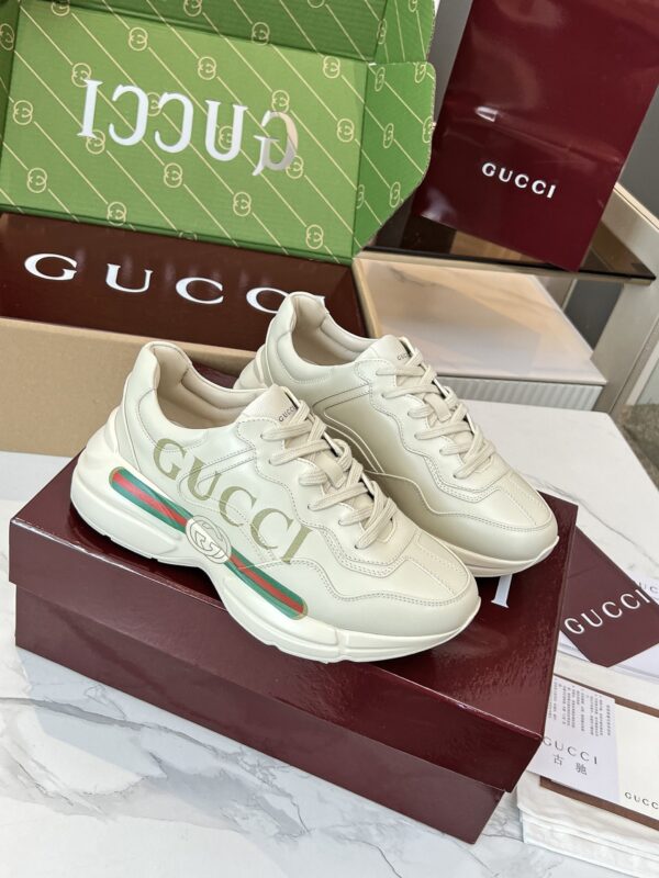sy_no_0750D7A59E8D9C83252572BF25EA58CB_2 Ivory White Retro Logo Dad Sneakers