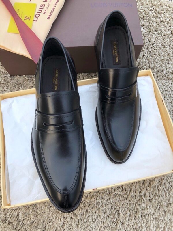 sy_no_0829EEE8F0D727F9161361BC7ADB8006_4 Black Smooth Calfskin Penny Loafers