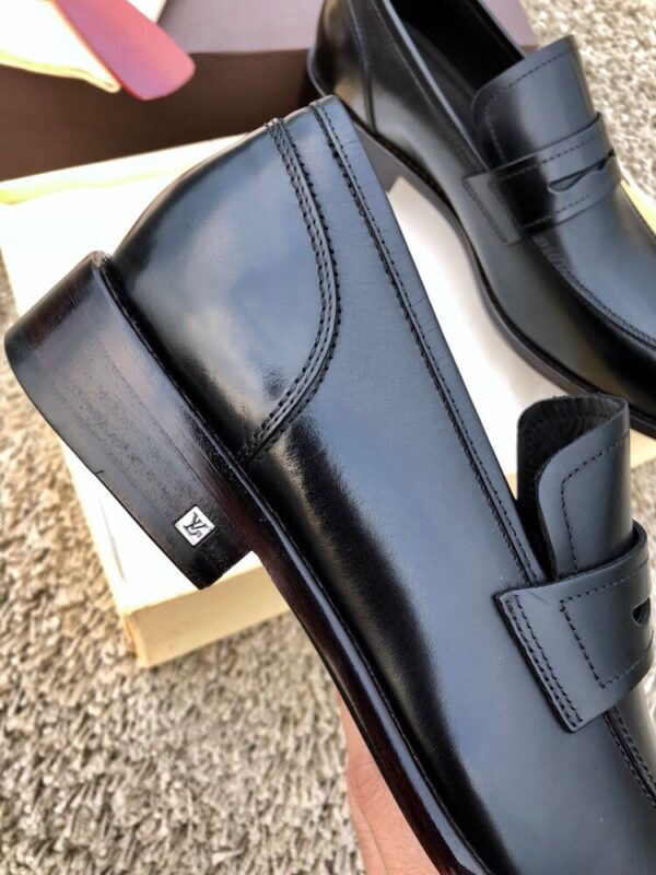 sy_no_0829EEE8F0D727F9161361BC7ADB8006_7 Black Smooth Calfskin Penny Loafers