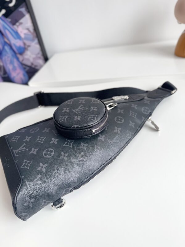 Louis Vuitton Duo Shoulder Bag – Monogram Canvas & Taiga Leather