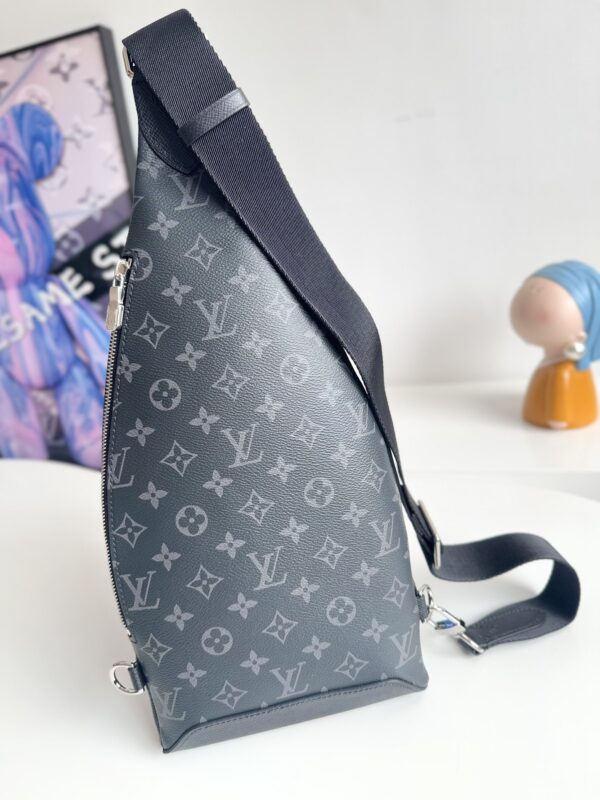 Louis Vuitton Duo Shoulder Bag – Monogram Canvas & Taiga Leather