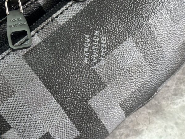 sy_no_0901805BE7DA8AB7D139BCAD5353D19D_7 Rush Belt Bag – Black Pixelated Damier