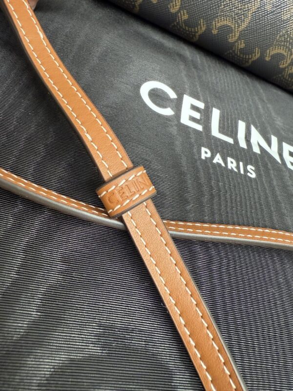 sy_no_09A735467E98F8E5C9FBC4A3054519F5_4 CELINE NOTE BOOK Small Logo-Print Crossbody Envelope Bag