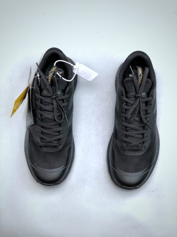 sy_no_09BDC37B1659A2B53072015808950F09_4 Black & Gold Waterproof Technical Trail Running Shoes