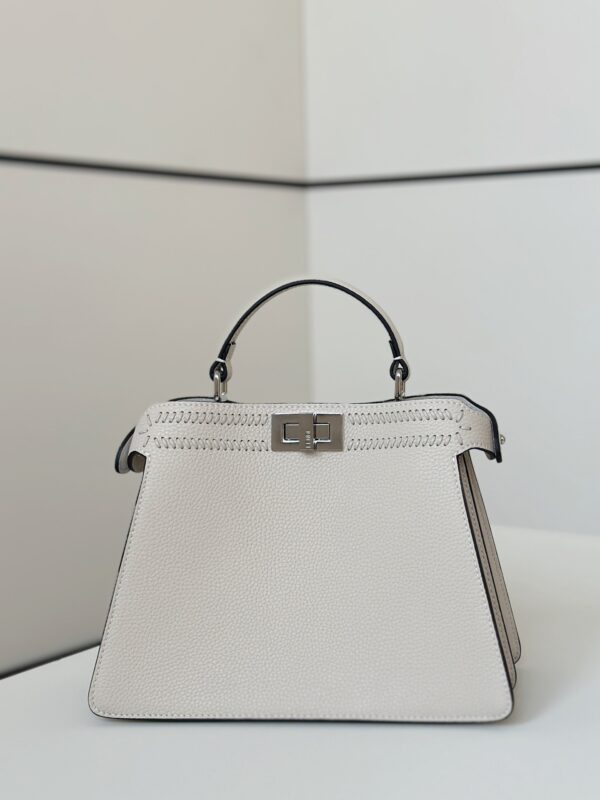 sy_no_0AECCD16280B657BBD94BBBE4BF3B91B_1 Fendi Peekaboo I See You Petite – Reversible Design