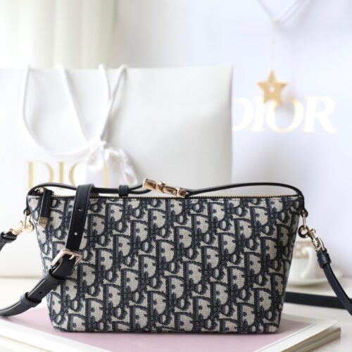 sy_no_0B66D11CFFDCDA8951FF246149A57C9A_0 Nomad Lunch Box Bag – Medium