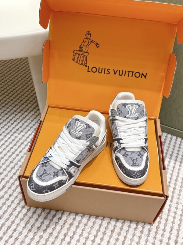 sy_no_0B8497058A1947AD57DF8554C22A8434_2 Louis Vuitton LV Trainer Maxi / LV Skate Black & Grey Monogram Denim Sneakers