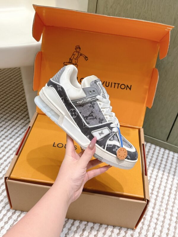 sy_no_0B8497058A1947AD57DF8554C22A8434_4 Louis Vuitton LV Trainer Maxi / LV Skate Black & Grey Monogram Denim Sneakers