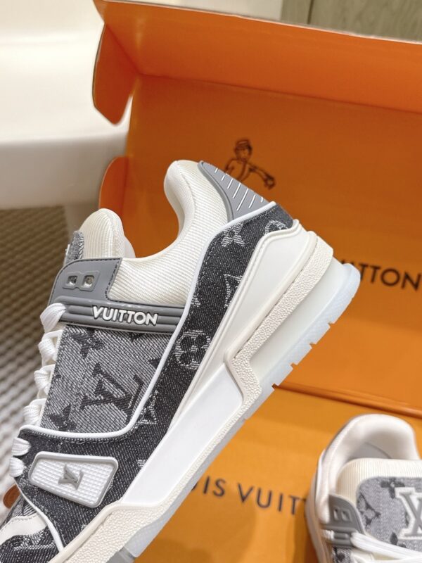 sy_no_0B8497058A1947AD57DF8554C22A8434_6 Louis Vuitton LV Trainer Maxi / LV Skate Black & Grey Monogram Denim Sneakers