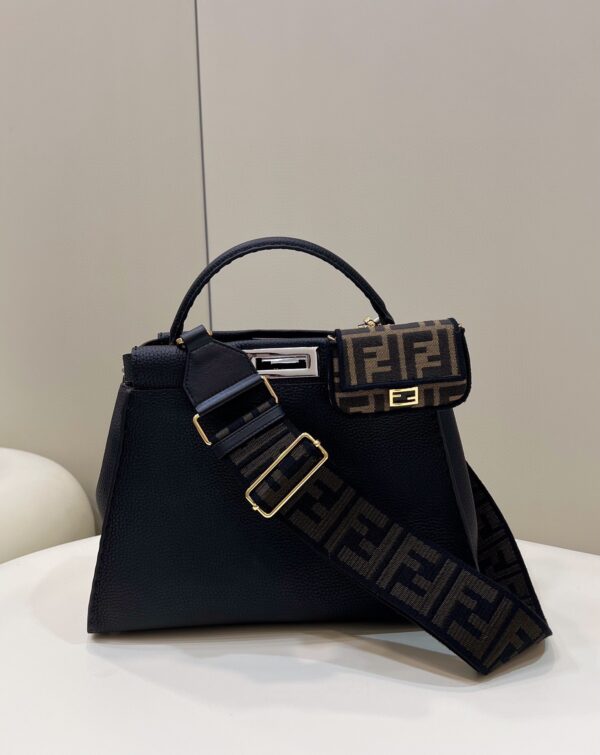 sy_no_0B8C97129CFB696C96962ECBF1113712_0 Fendi Peekaboo Classic Handbag – Textured Leather
