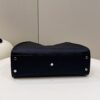 sy_no_0B8C97129CFB696C96962ECBF1113712_3 Fendi Peekaboo Classic Handbag – Textured Leather