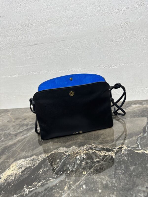 sy_no_0BBFED7CEE8A13E8FC44775571608129_8 Trio Flap Bag – Full Metal Hardware