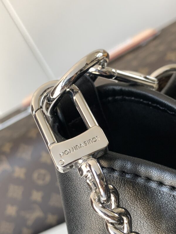 sy_no_0C90FEFEEC837A0CB5FCA62309FBADEA_6 CarryAllCargo Small Handbag