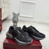 Gucci Tech/Retro Runner Sneaker in Black Metallic – Black / Silver