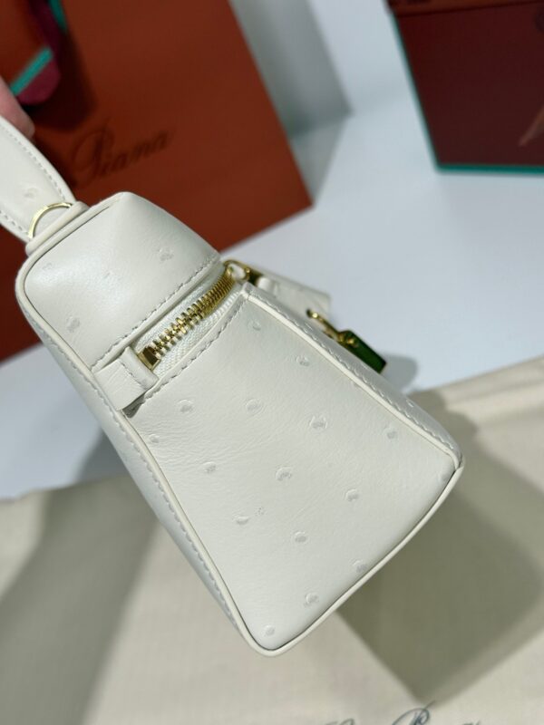 sy_no_0F7212F61941A7EEDA7AE0900D9743A1_2 Loro Piana Extra Bag 23 – Saddle Leather Handbag (White)