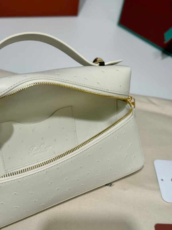 sy_no_0F7212F61941A7EEDA7AE0900D9743A1_7 Loro Piana Extra Bag 23 – Saddle Leather Handbag (White)
