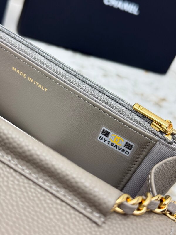 sy_no_0F7AA84325E60003C19D4BC22FF6EEA0_7 Chanel Wallet on Chain (WOC) – Quilted Caviar Calfskin with Gold Ball Clasp