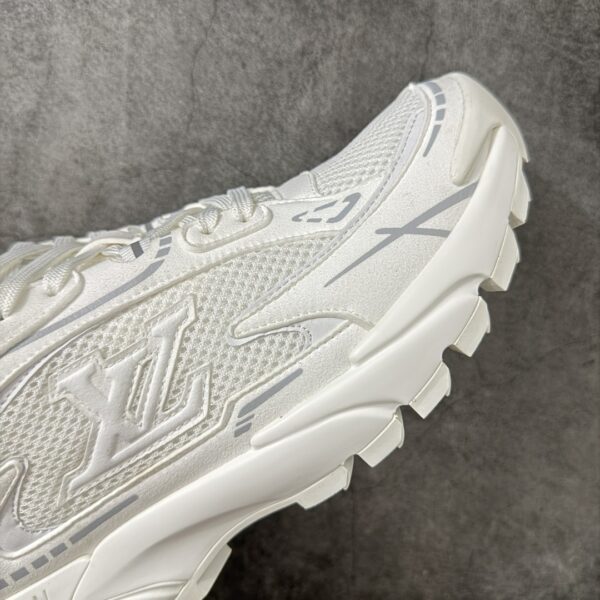 sy_no_0F8DF9751B6DCD4D00C053ADA3D14AE5_5 Louis Vuitton LV Rush White Technical Mesh Retro Runner Sneakers