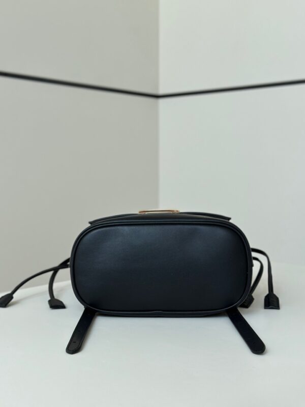 Fendi Leather Backpack – Black
