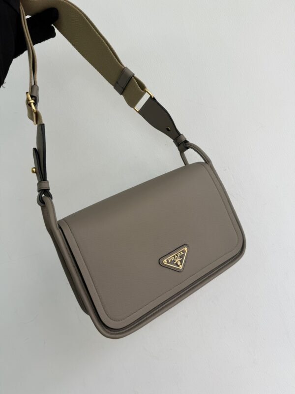 sy_no_114531D667BA42E4AF2147847FB85AA3_0 Prada Calfskin Shoulder/Crossbody Bag