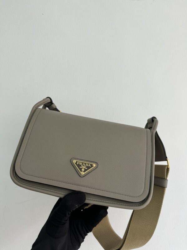 sy_no_114531D667BA42E4AF2147847FB85AA3_2 Prada Calfskin Shoulder/Crossbody Bag