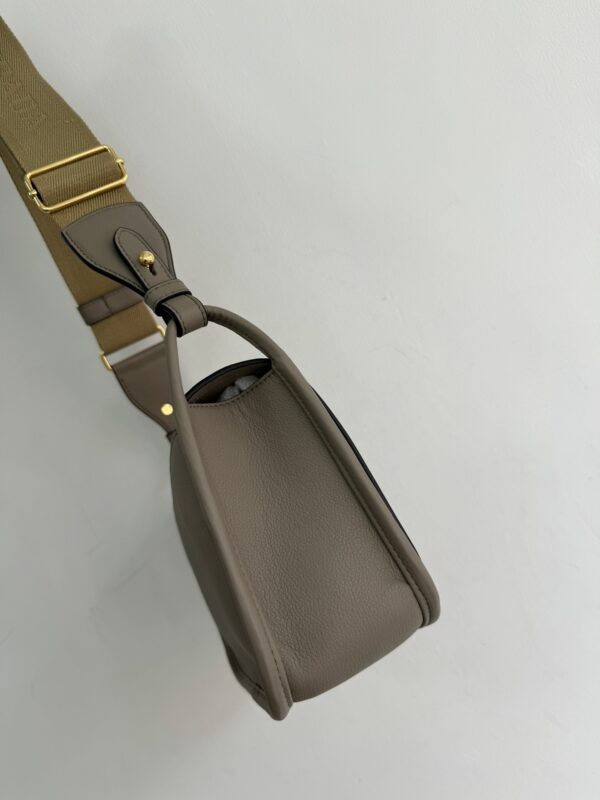 sy_no_114531D667BA42E4AF2147847FB85AA3_3 Prada Calfskin Shoulder/Crossbody Bag
