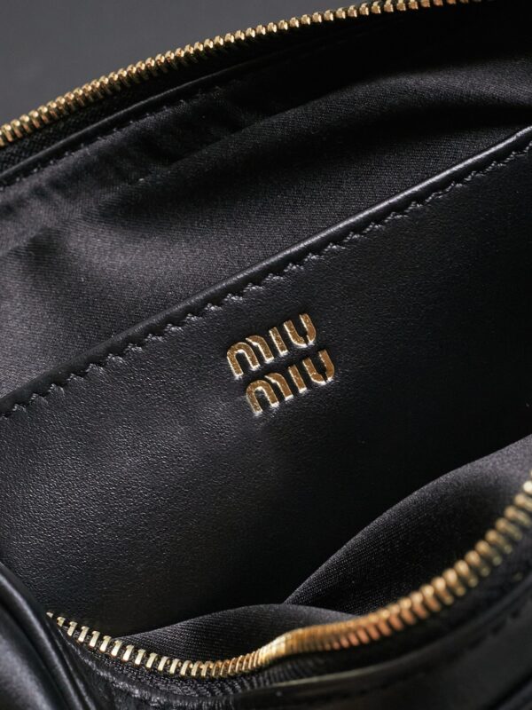 sy_no_13AB35CC7A8893A4DEBDB451D8FF690D_8 Black Smooth Leather Rectangular Underarm Camera Bag
