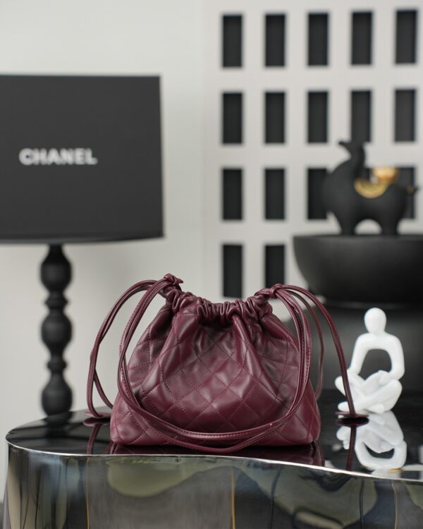 sy_no_13AF2FE0ED1CFE9C9B48AF307A17E169_2 Chanel 26S Spring/Summer Collection Burgundy Lambskin Quilted Drawstring Backpack